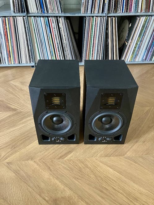 adam audio a5x
